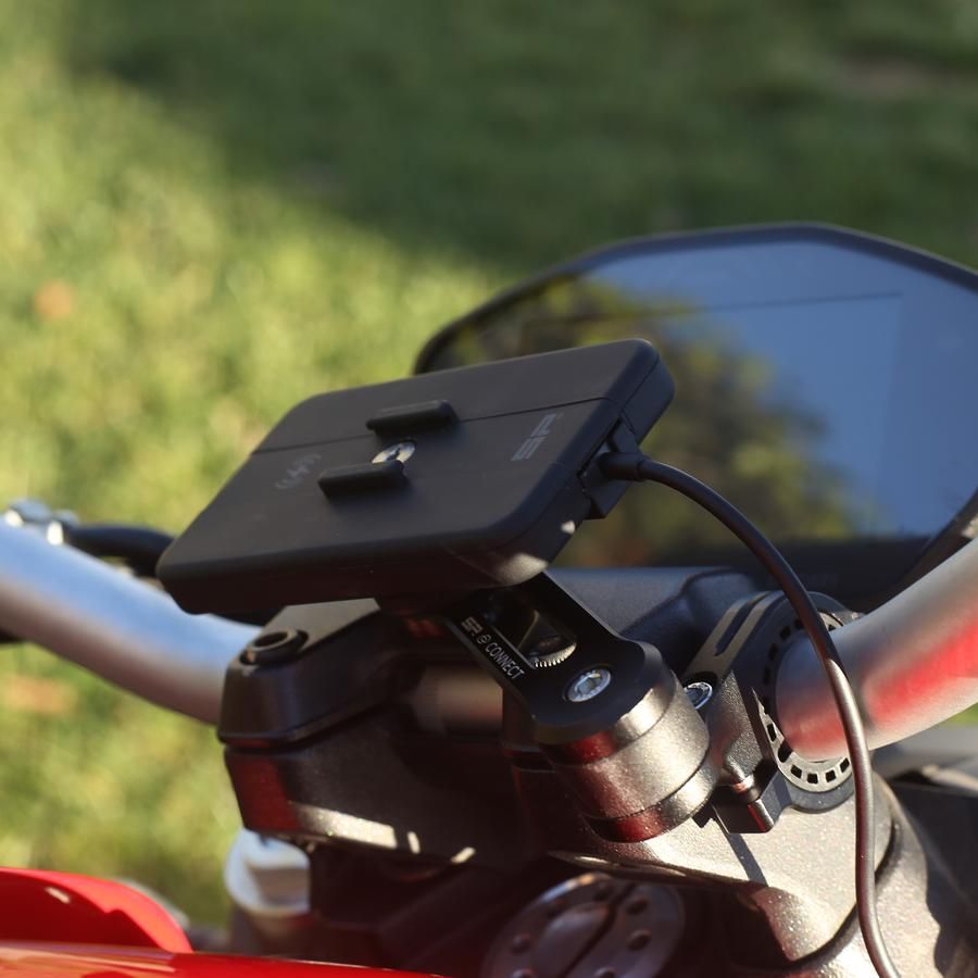 Cargador inalámbrico de Smartphone para moto SP Connect Wireless Power Bank  SPC+, Distribuidor Oficial SP CONNECT